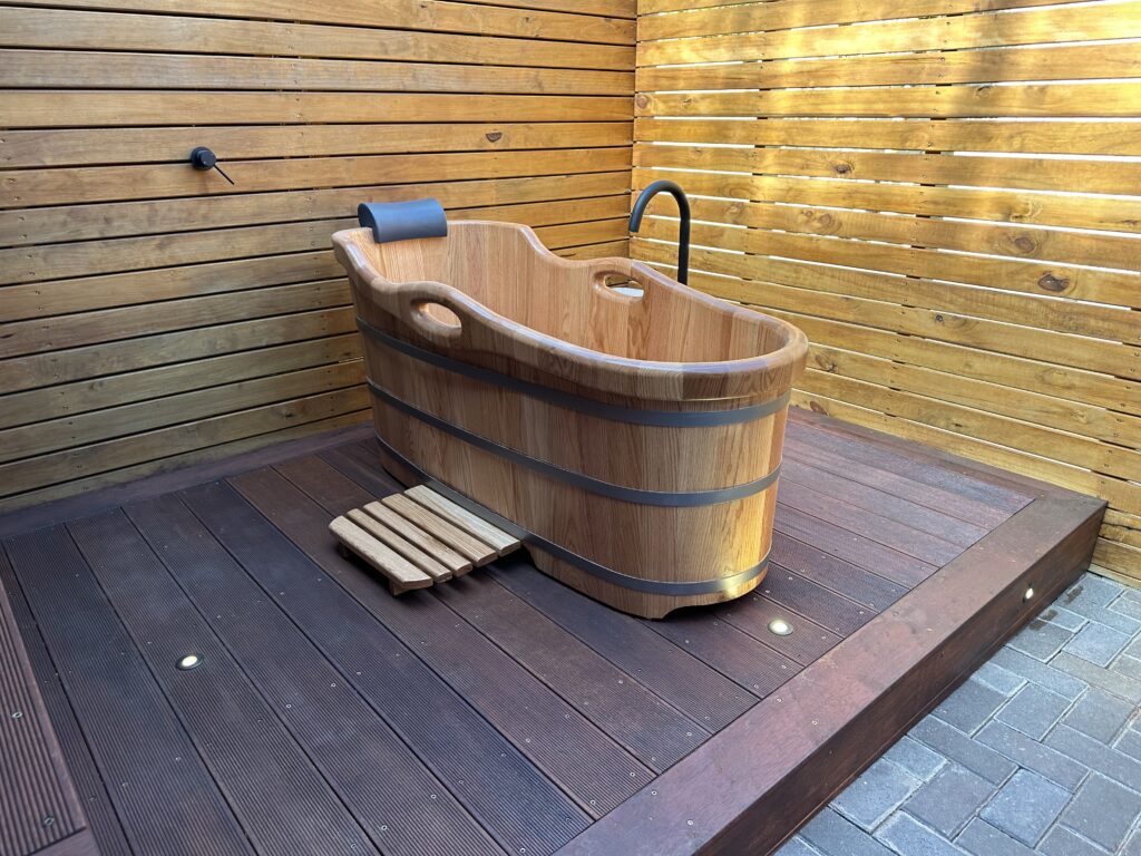 The King Studio Soak 1