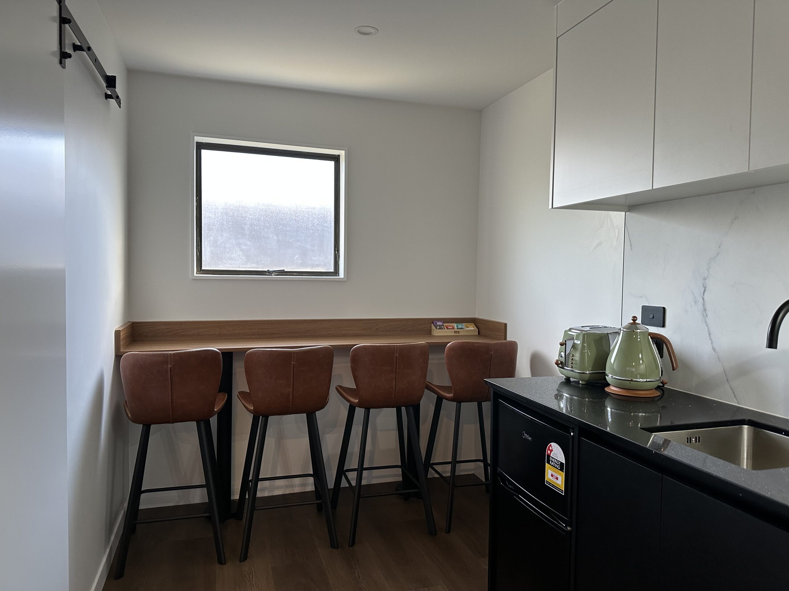 The Twin Studio Kitchen 1